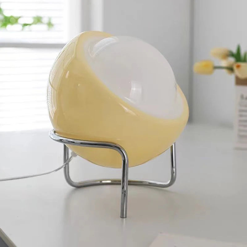 Medieval Bauhaus Tafellamp - Nordic LED Retro Nachtlampje met Glazen Design